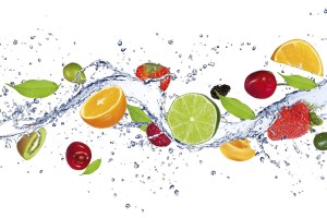 FotoTAPETA na flizelinie MS-5-0239 FRUITS IN WATER