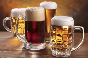 FotoTAPETA na flizelinie MS-5-0248 BEER MUGS