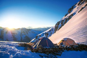 Fototapeta na flizelinie MS-5-1573 Camping Mount Everest 375 x 250 cm