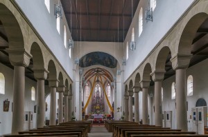 Fototapeta na Flizelinie MS-5-0925 Romańskie wnętrze 375 x 250 cm